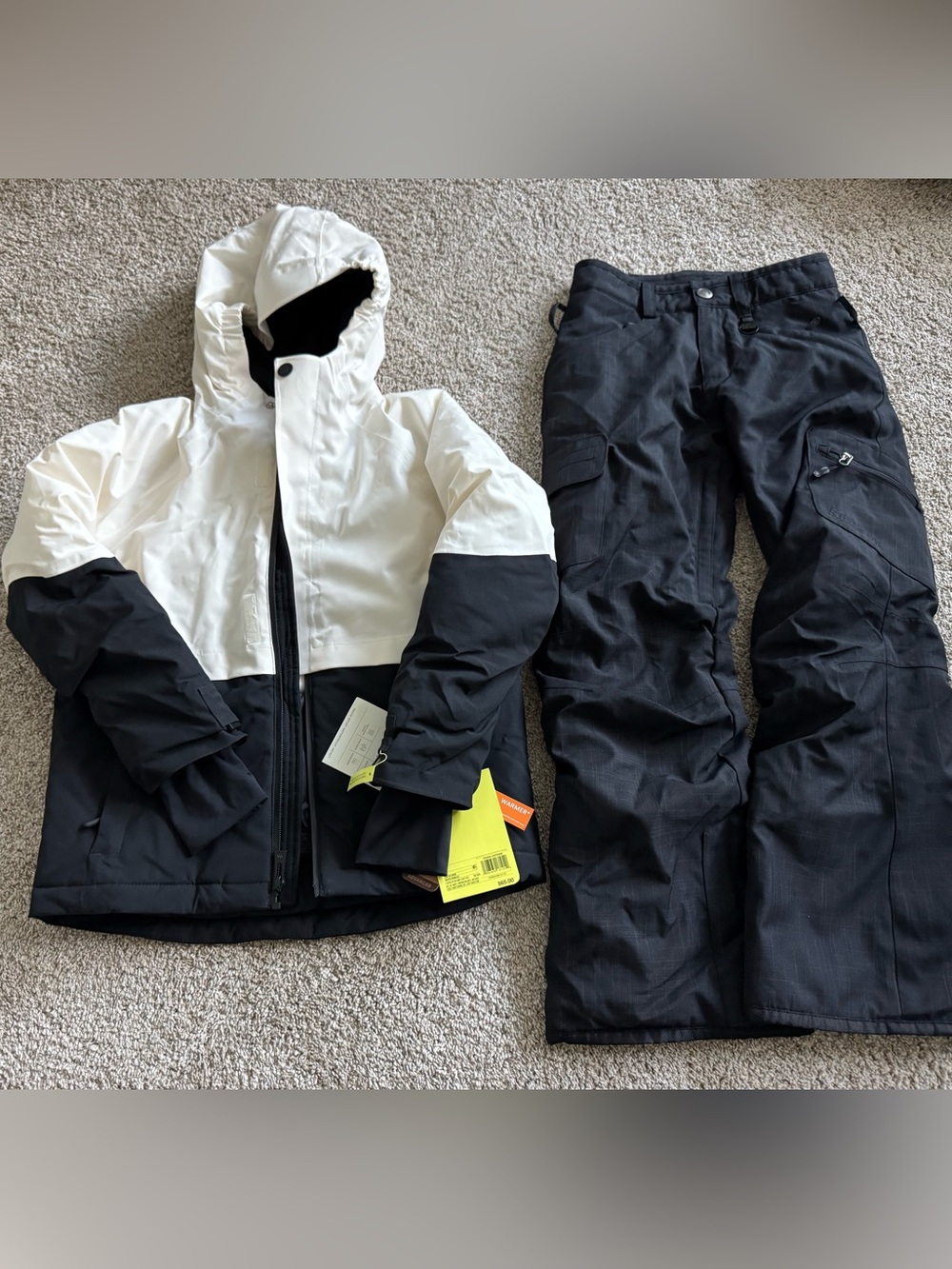 Girls ski clothes